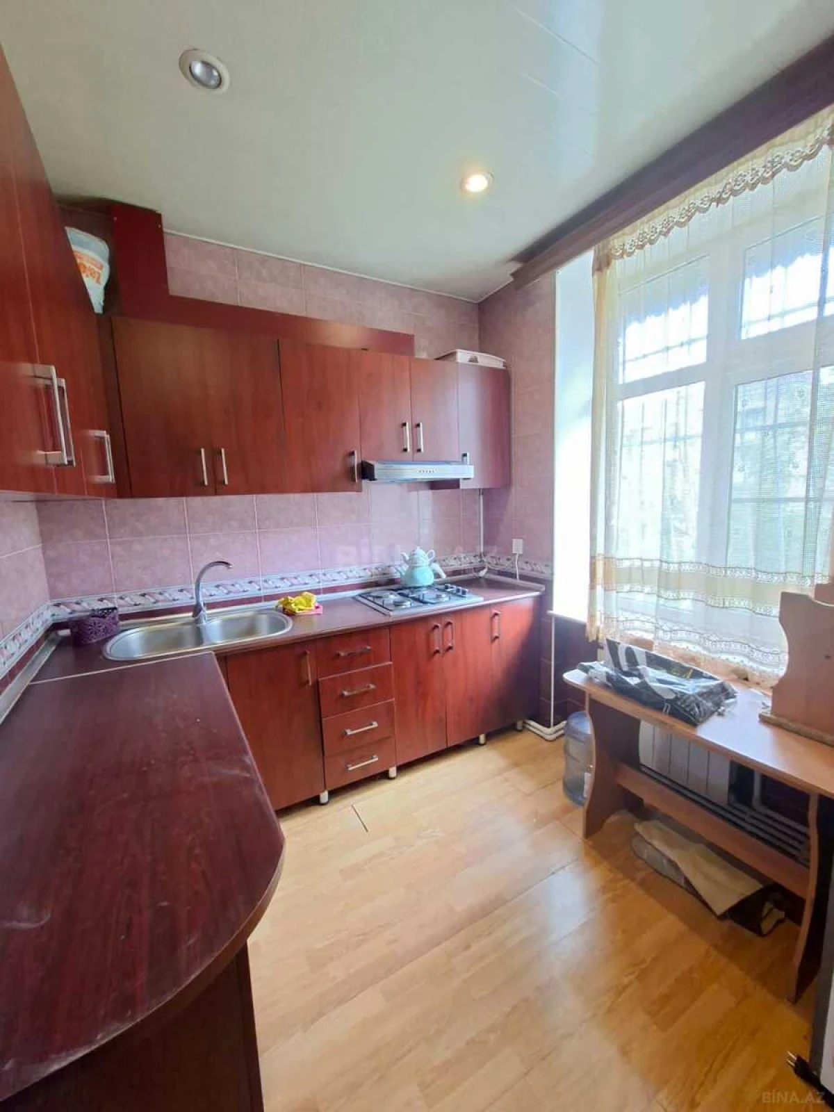 Satılır 3 otaqlı mənzil 105 m²