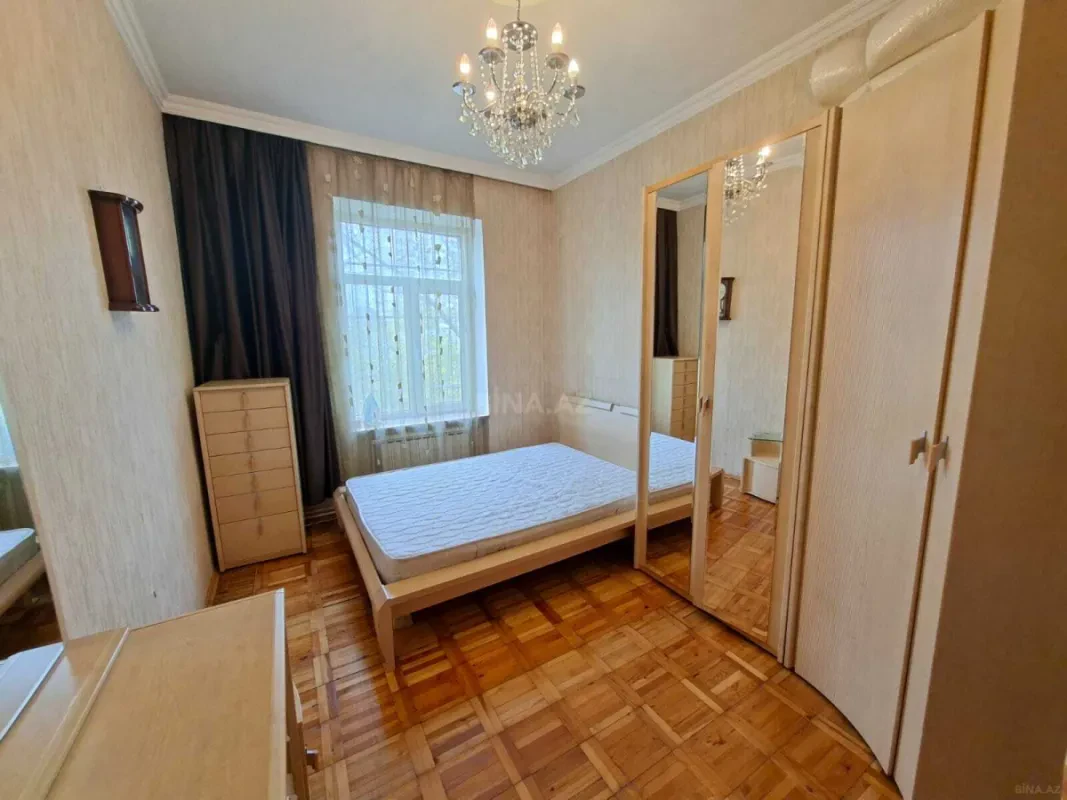 Satılır 3 otaqlı mənzil 105 m²