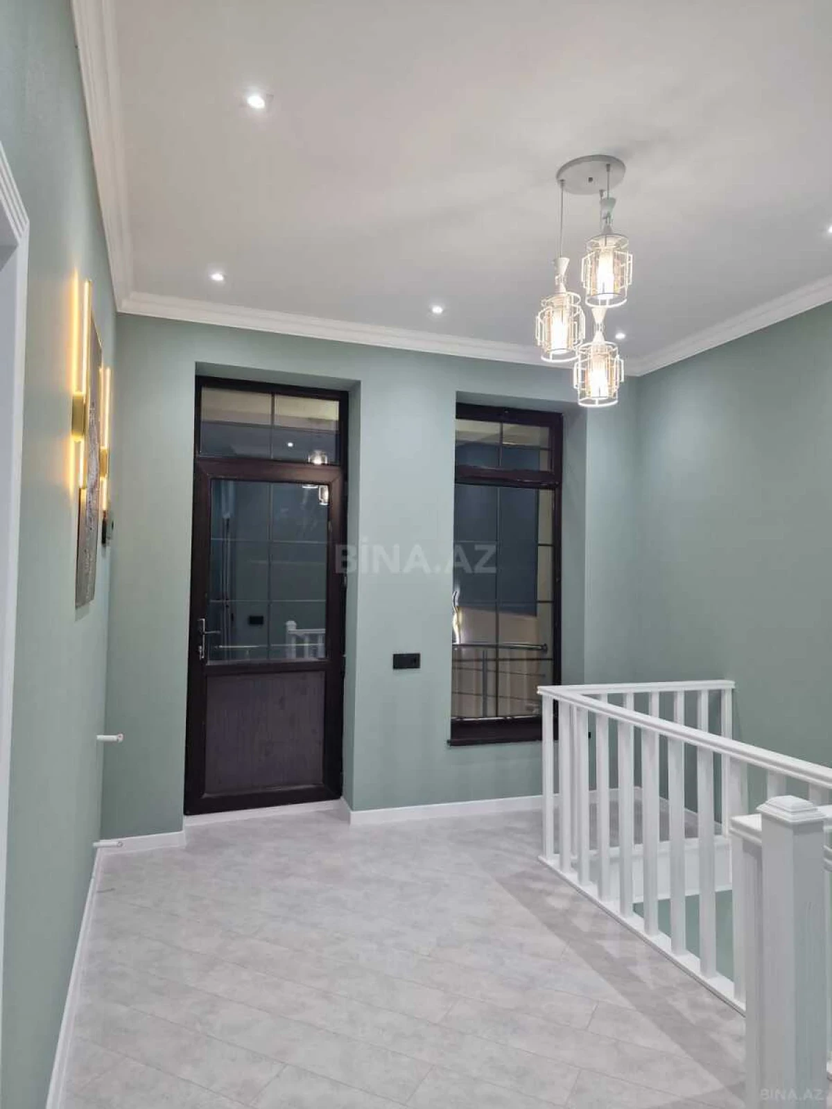Satılır 5 otaqlı həyət evi 160 m²