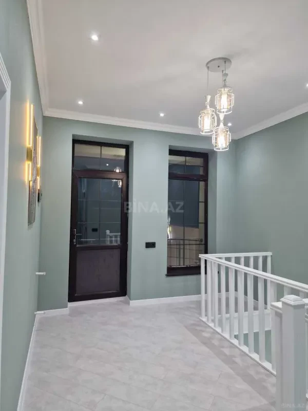 Satılır 5 otaqlı həyət evi 160 m²