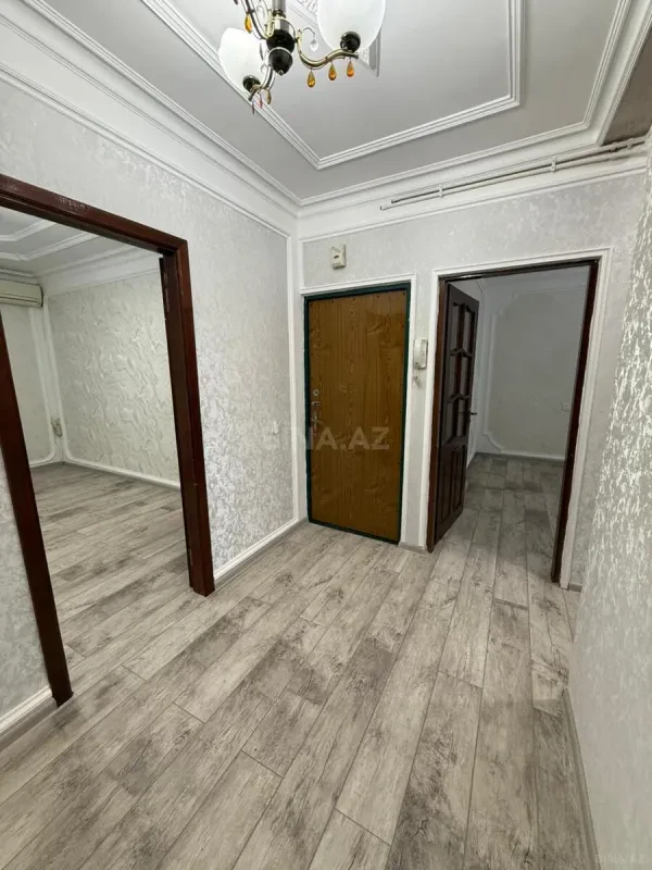 Kirayə verilir 2 otaqlı mənzil 85 m²