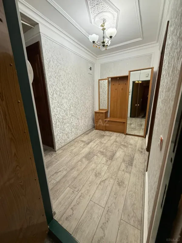 Kirayə verilir 2 otaqlı mənzil 85 m²