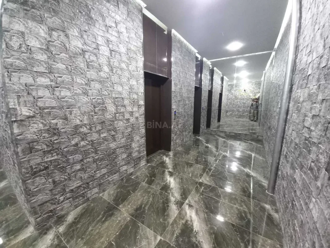 Kirayə verilir 2 otaqlı mənzil 80 m²