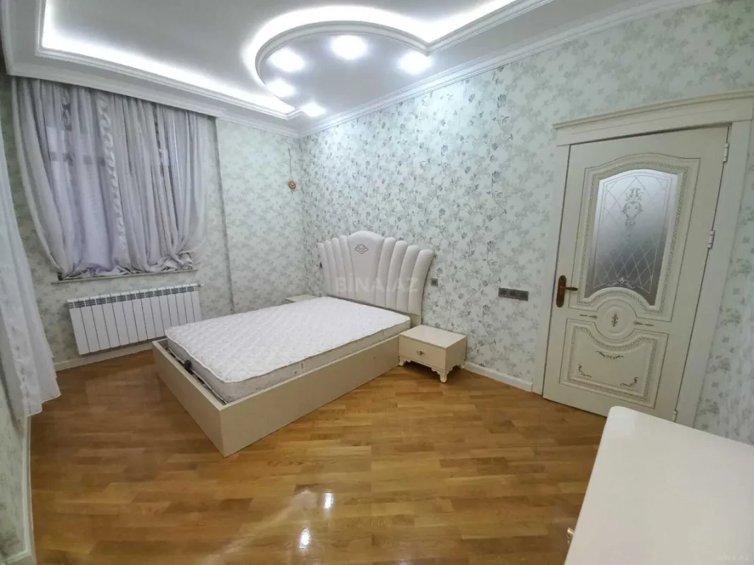 Kirayə verilir 2 otaqlı mənzil 80 m²