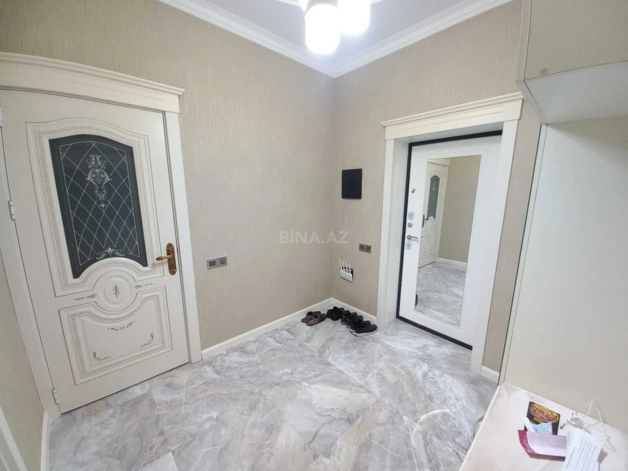 Kirayə verilir 2 otaqlı mənzil 80 m²