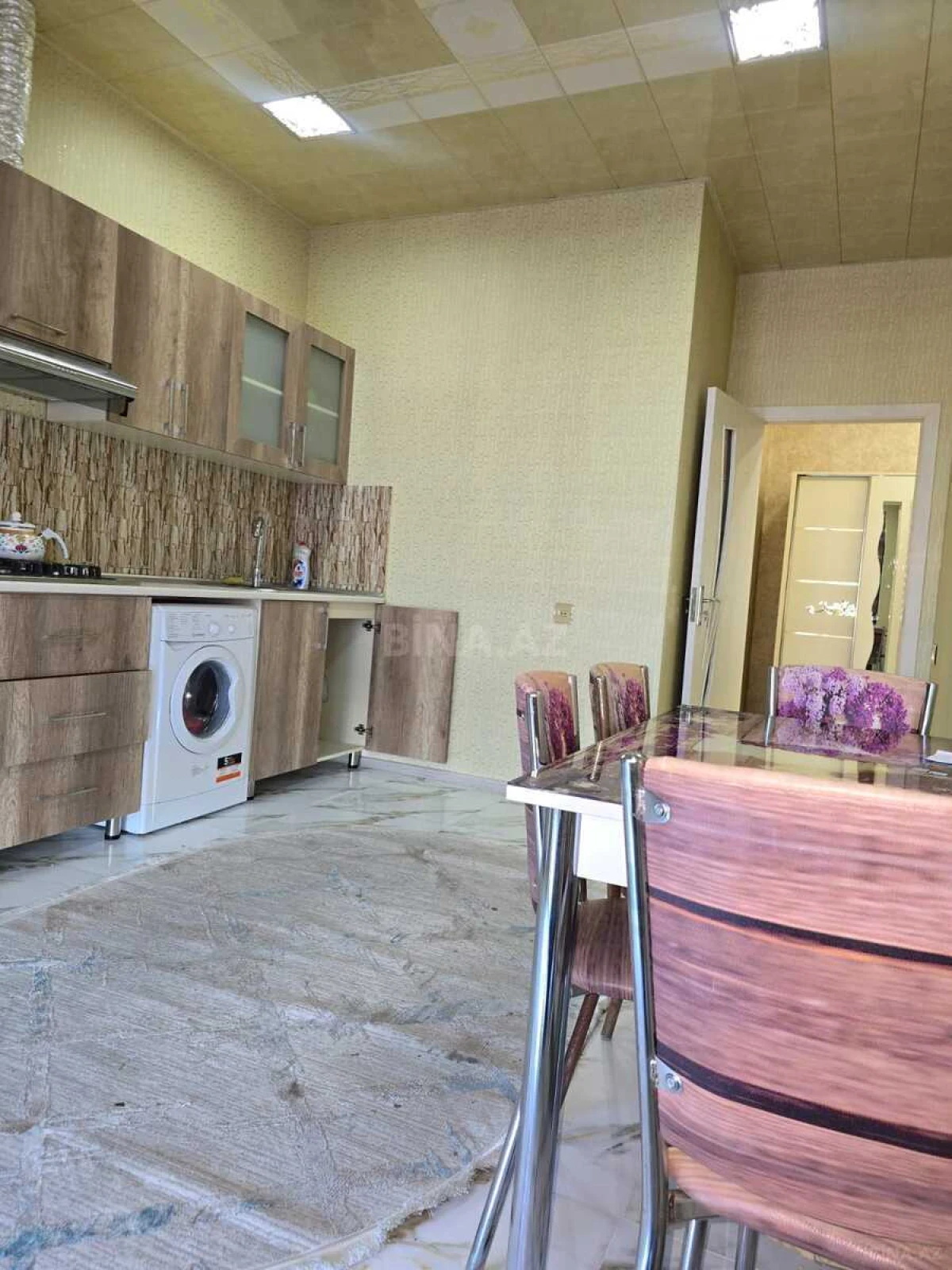 Kirayə verilir 2 otaqlı mənzil 100 m²