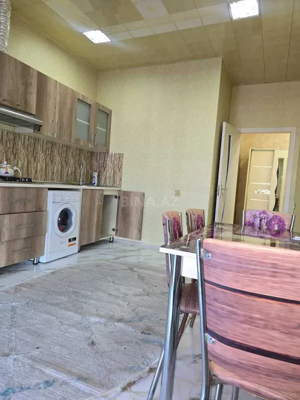 Kirayə verilir 2 otaqlı mənzil 100 m²