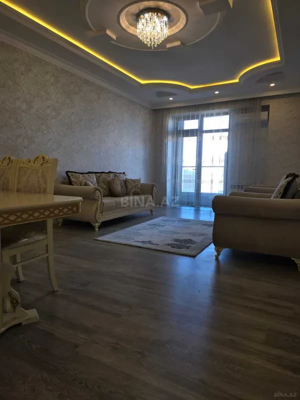 Kirayə verilir 2 otaqlı mənzil 100 m²