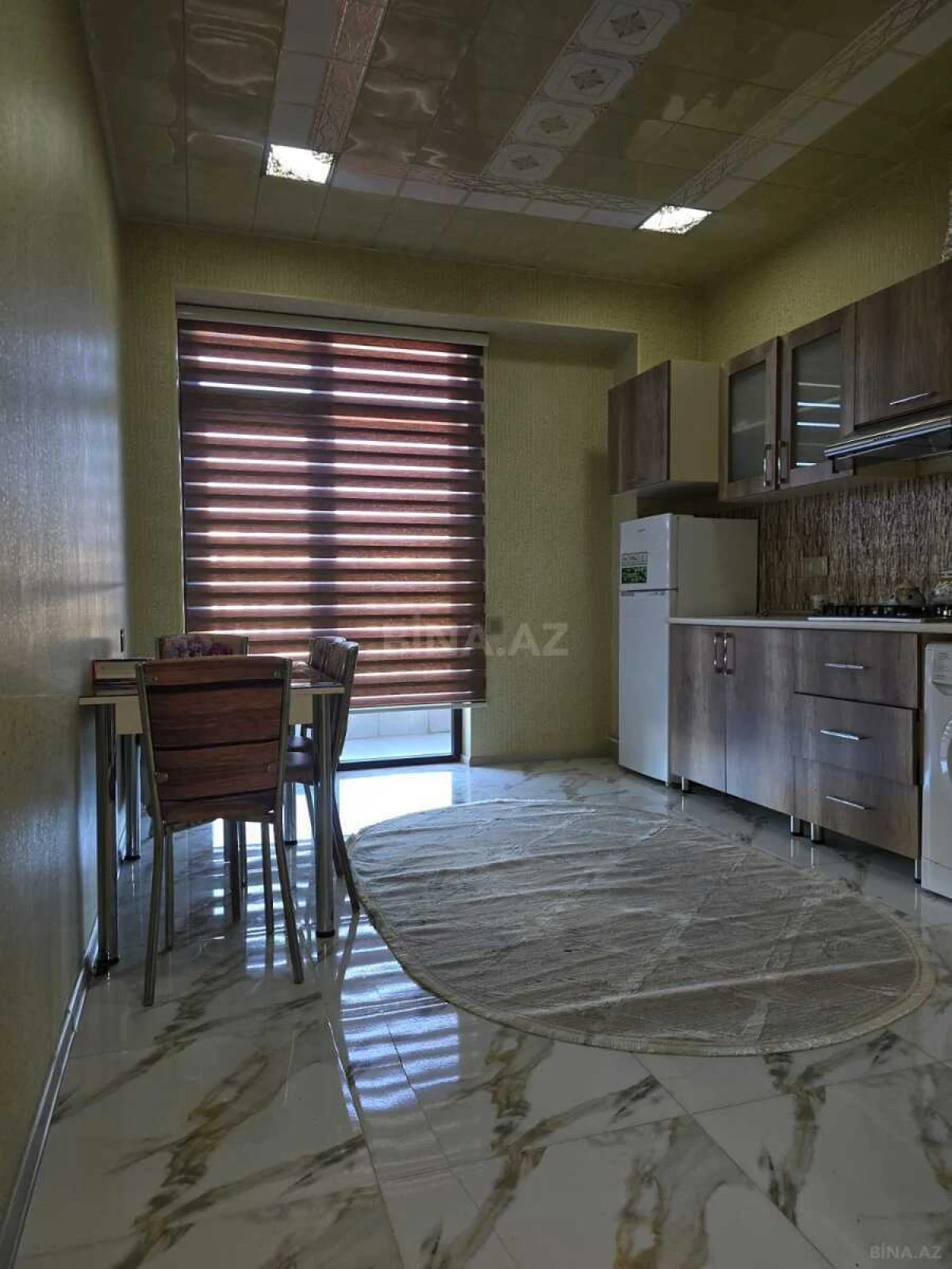 Kirayə verilir 2 otaqlı mənzil 100 m²
