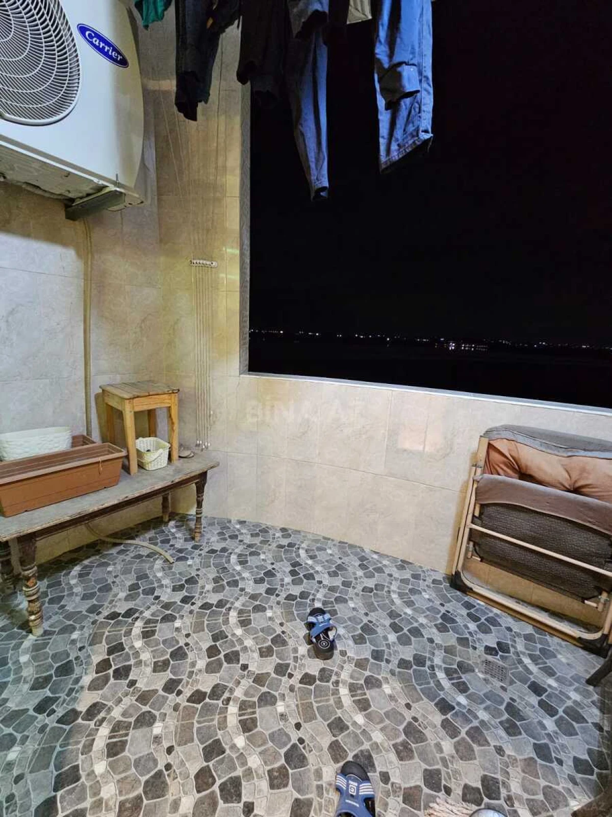 Satılır 3 otaqlı mənzil 180 m²