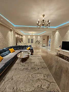 Satılır 3 otaqlı mənzil 180 m²