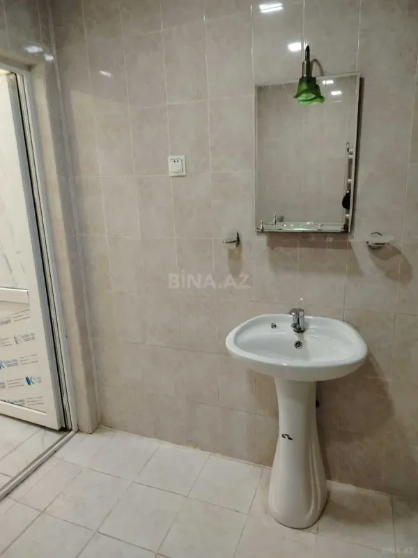 Kirayə verilir 2 otaqlı mənzil 65 m²