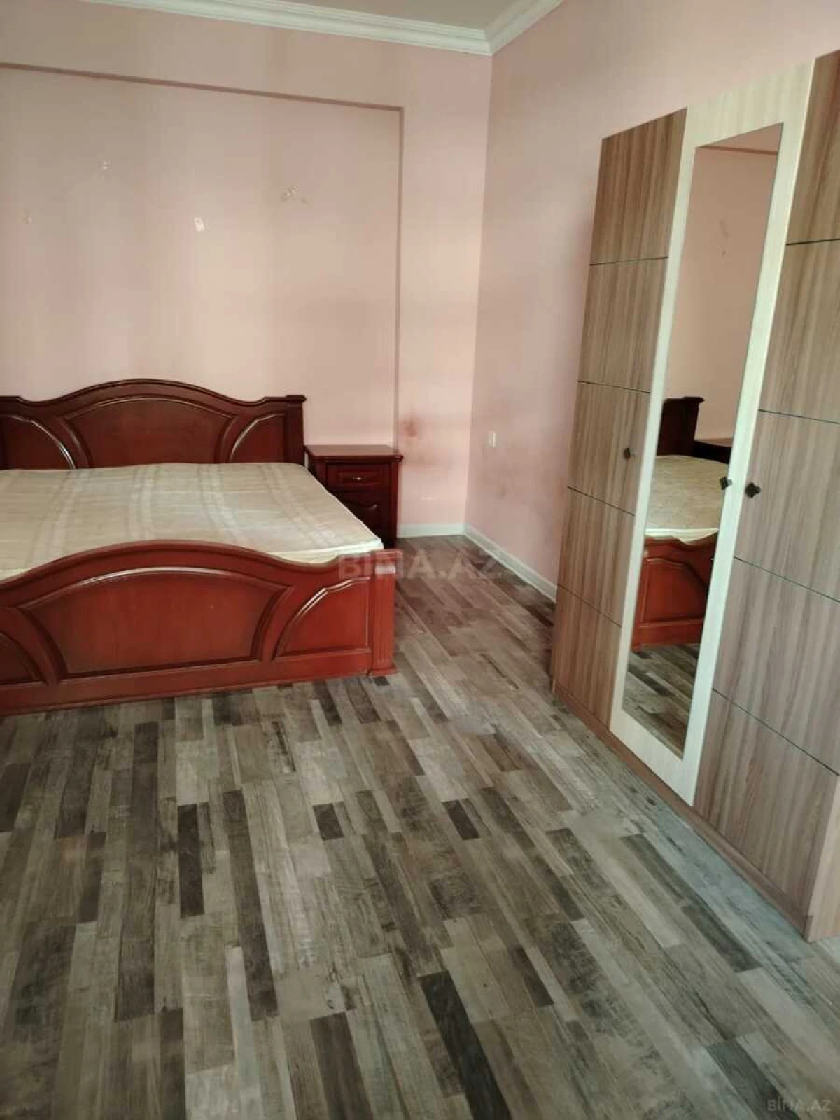 Kirayə verilir 2 otaqlı mənzil 65 m²
