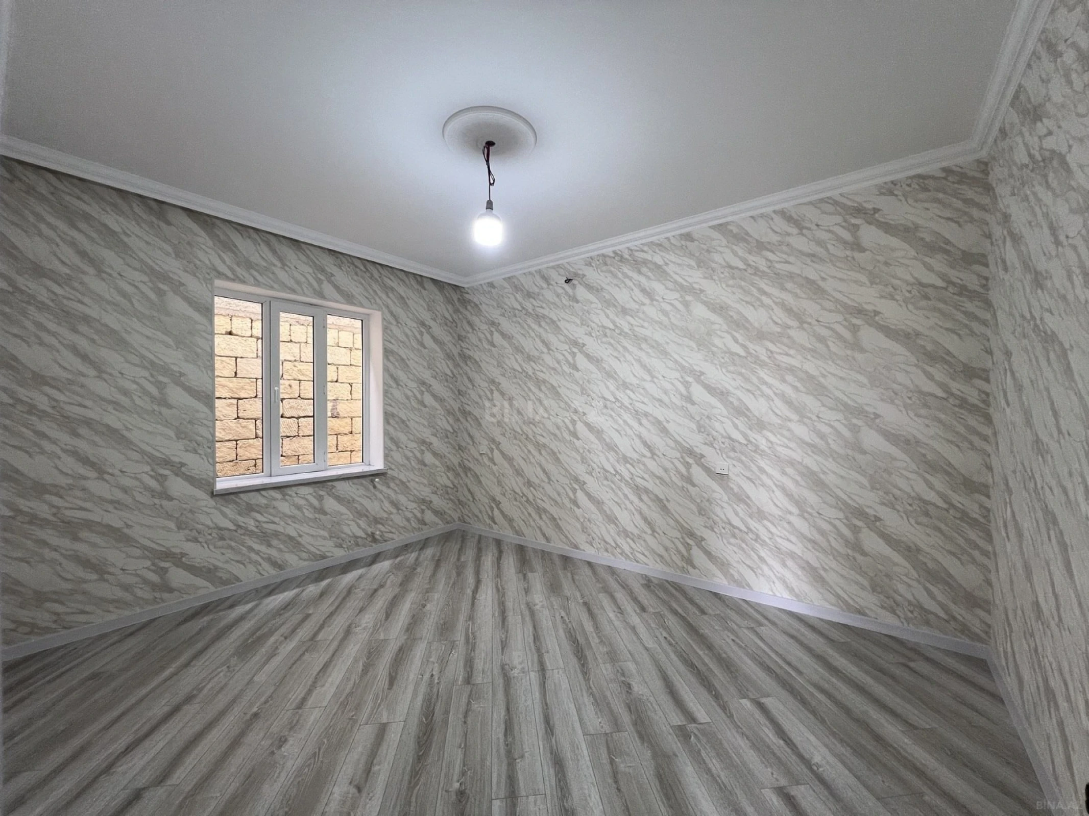 Satılır 5 otaqlı həyət evi 170 m²