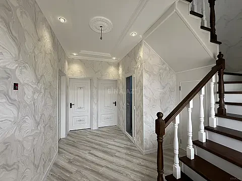 Satılır 5 otaqlı həyət evi 170 m²