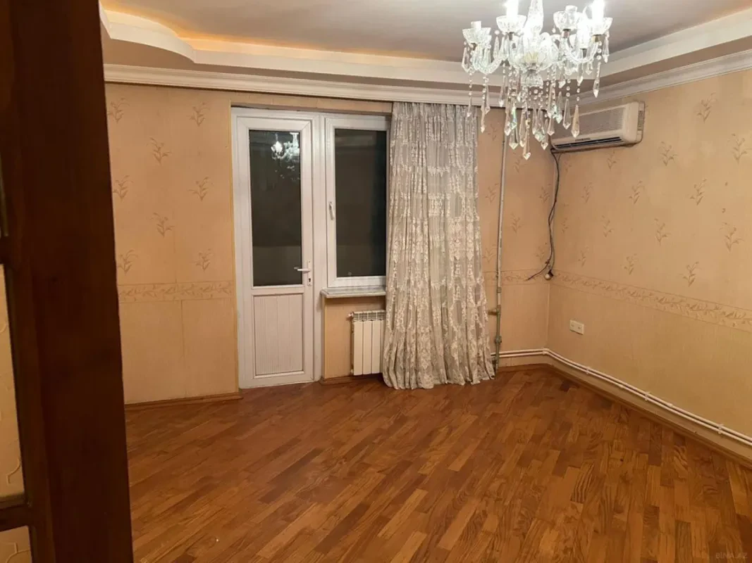 Satılır 3 otaqlı mənzil 87 m²