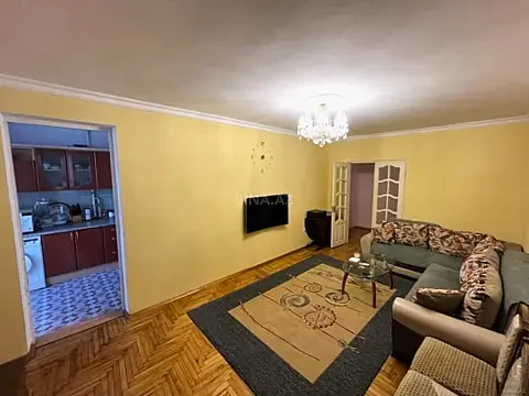 Satılır 3 otaqlı mənzil 95 m² — Bakı, Memar Əcəmi yanı 3 otaq 95.00 m²