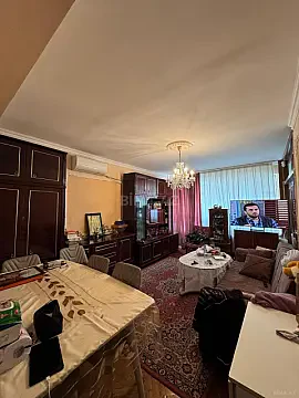 Satılır 2 otaqlı mənzil 70 m²