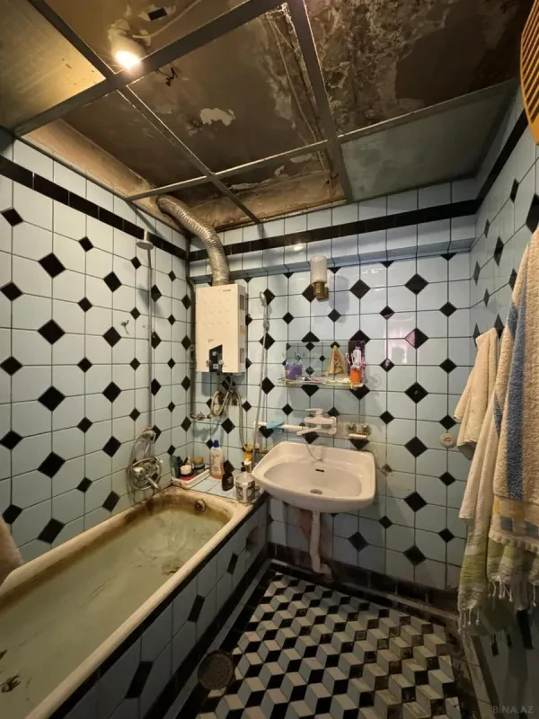 Satılır 2 otaqlı mənzil 70 m²