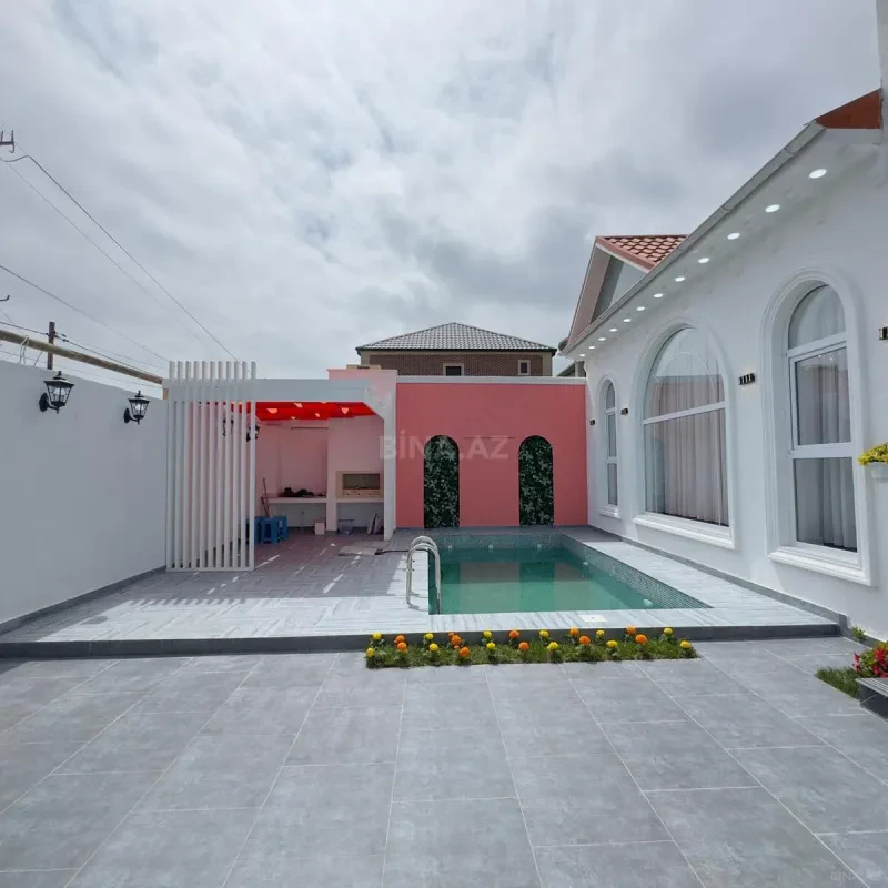 Satılır 4 otaqlı həyət evi 140 m²
