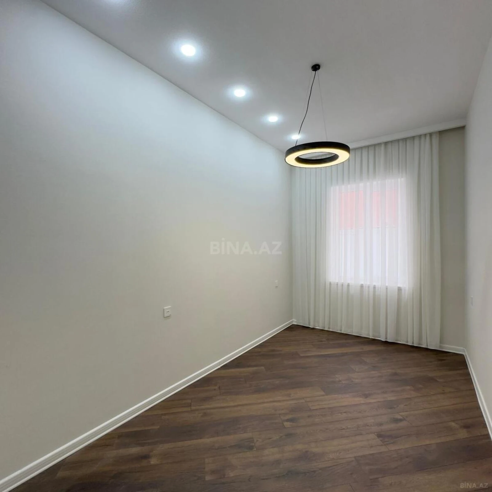 Satılır 4 otaqlı həyət evi 140 m²