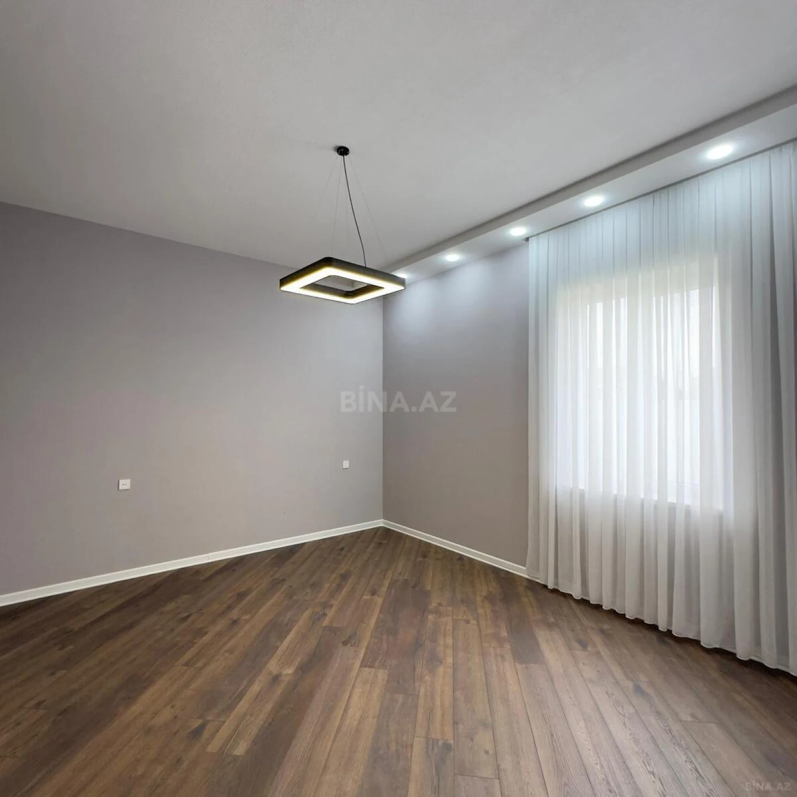Satılır 4 otaqlı həyət evi 140 m²