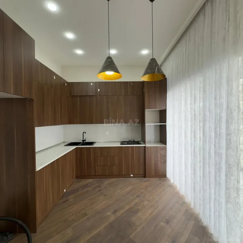 Satılır 4 otaqlı həyət evi 140 m²
