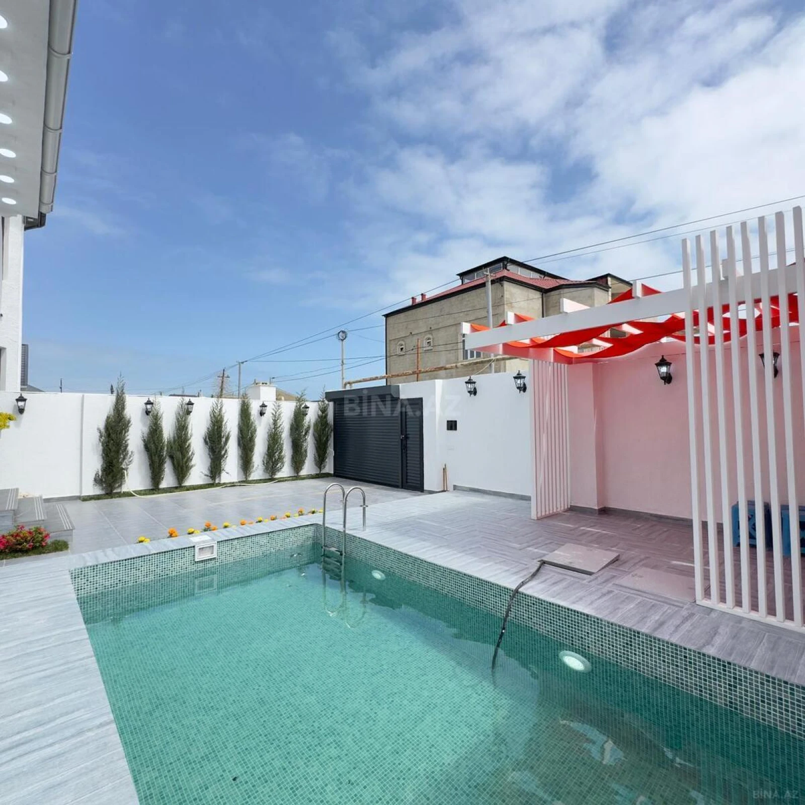 Satılır 4 otaqlı həyət evi 140 m²