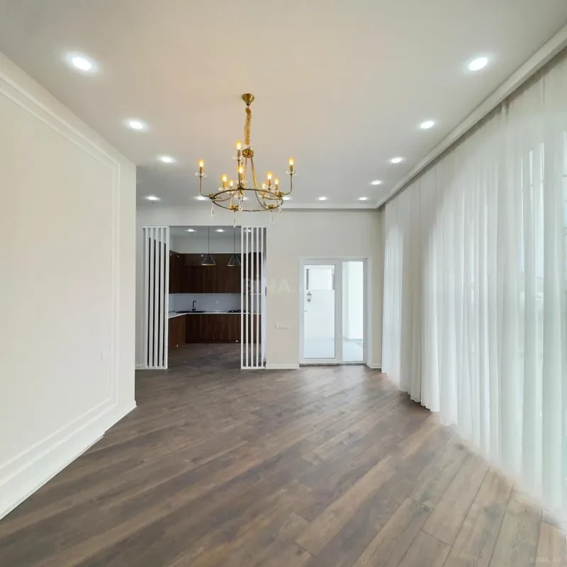 Satılır 4 otaqlı həyət evi 140 m²