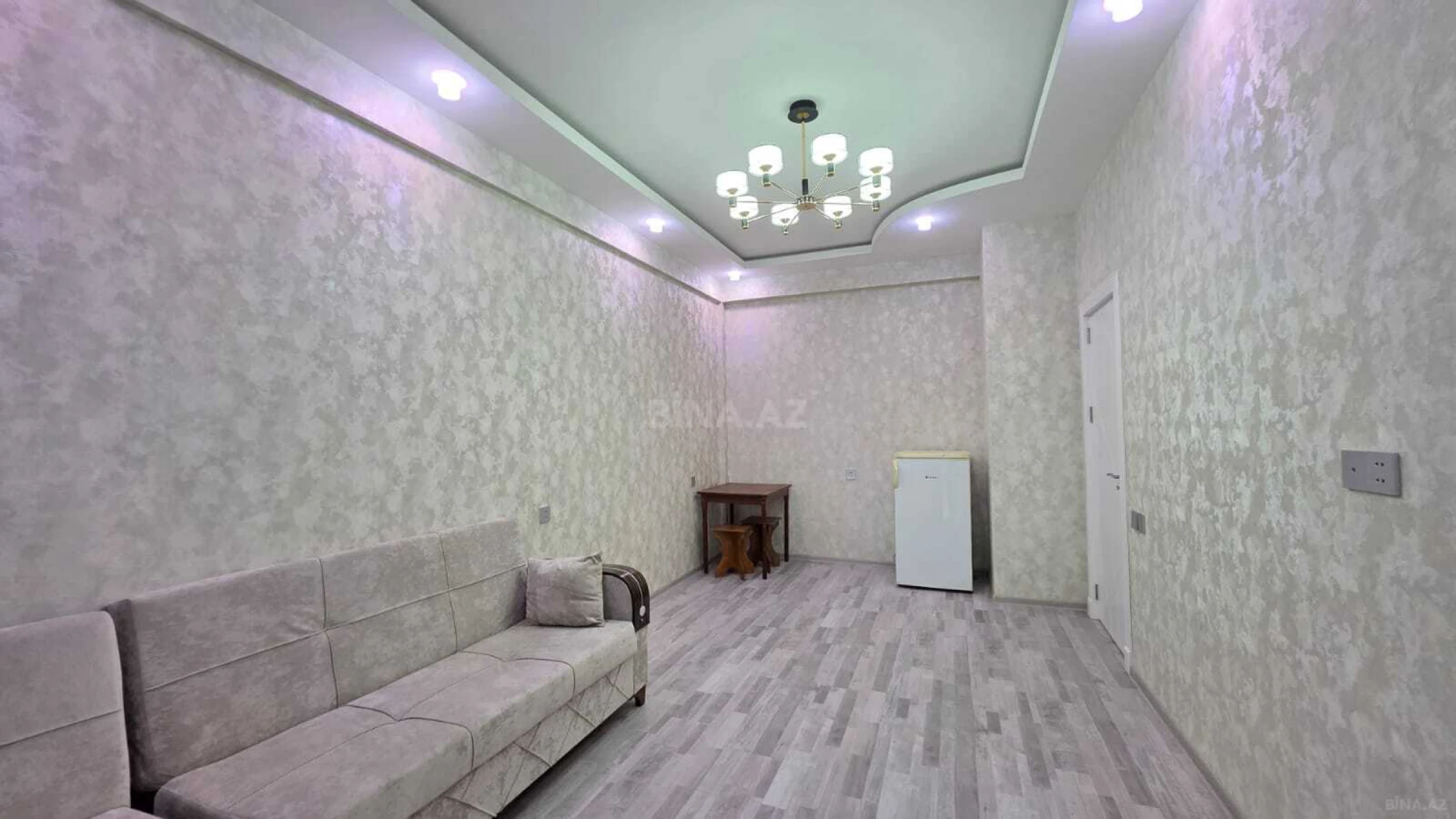 Satılır 2 otaqlı mənzil 54 m²