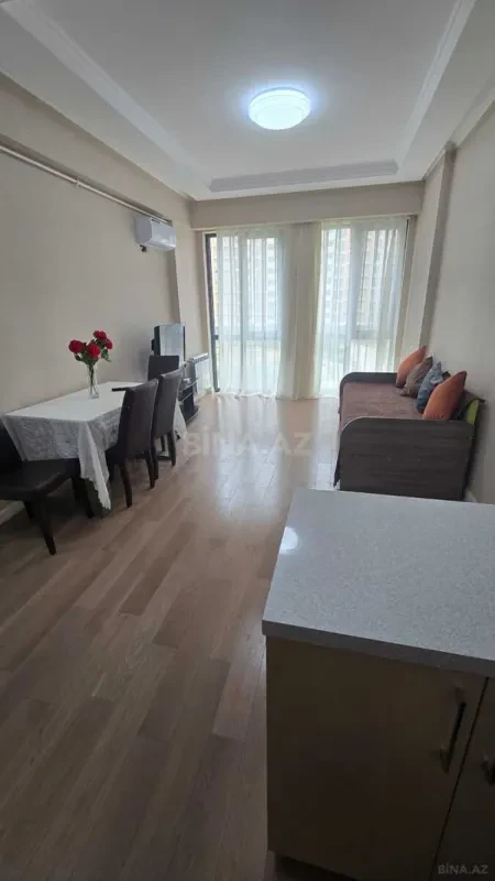 Satılır 2 otaqlı mənzil 49 m²