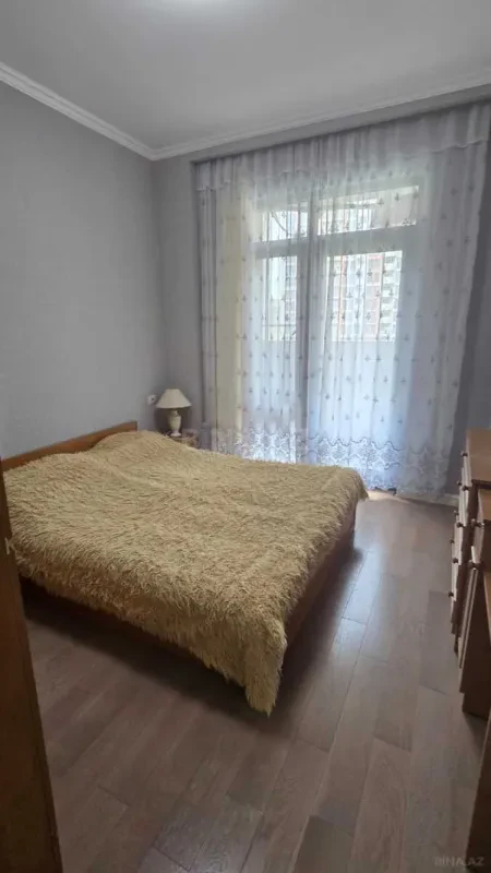 Satılır 2 otaqlı mənzil 49 m²