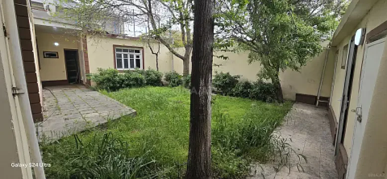 Satılır 5 otaqlı həyət evi 120 m²