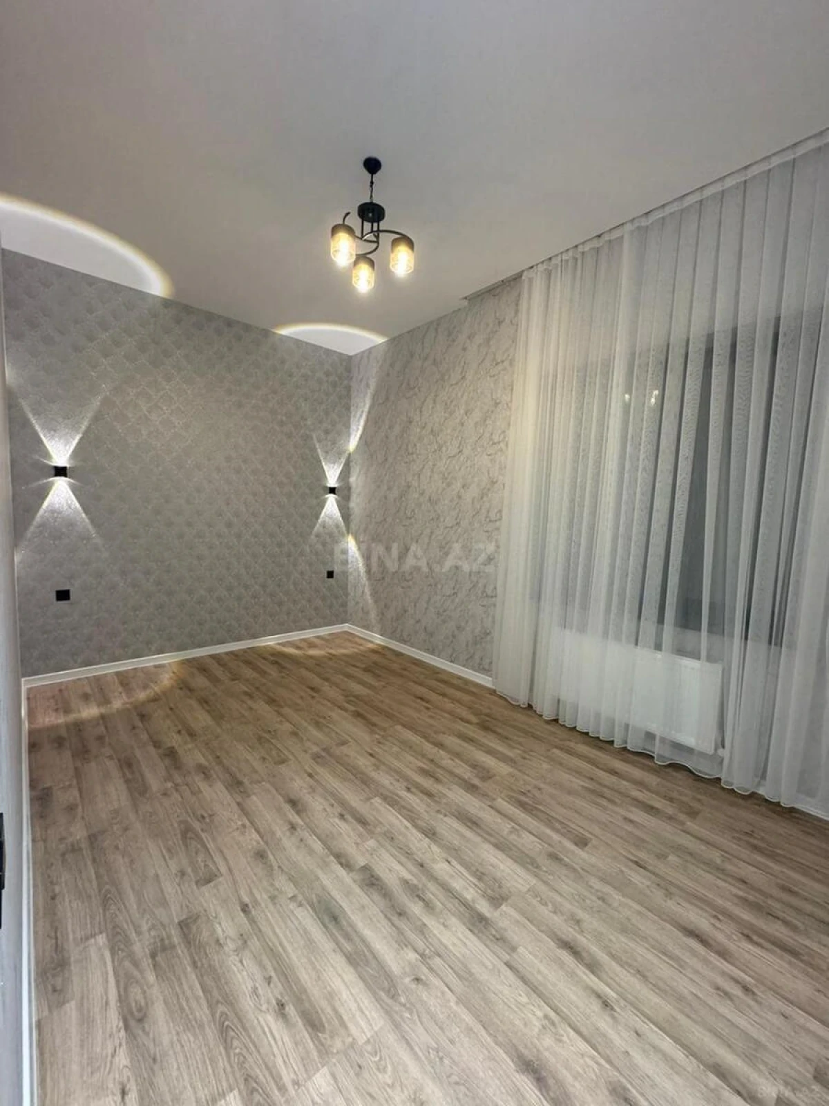 Satılır 4 otaqlı həyət evi 160 m²