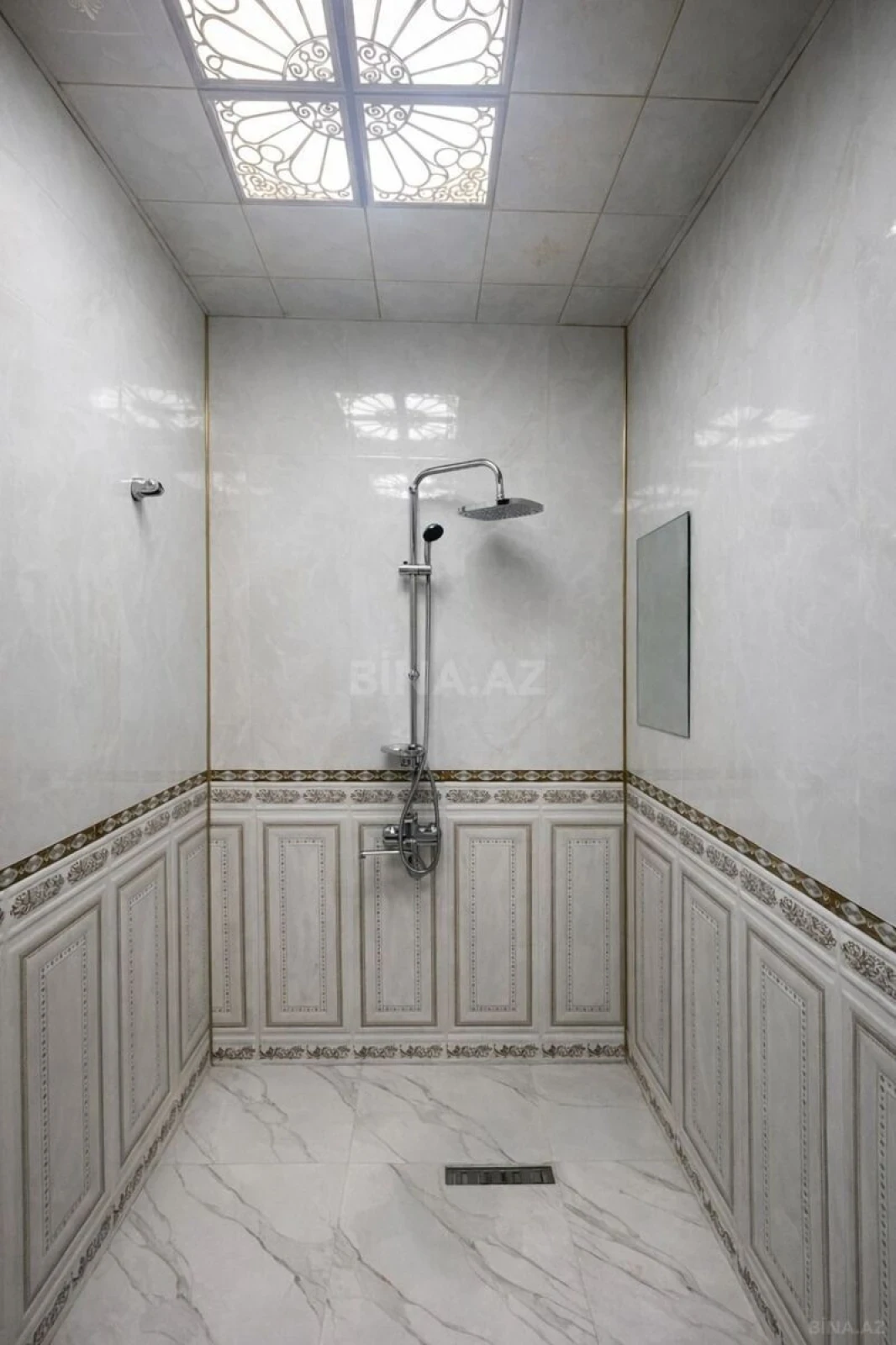 Satılır 3 otaqlı mənzil 116 m²