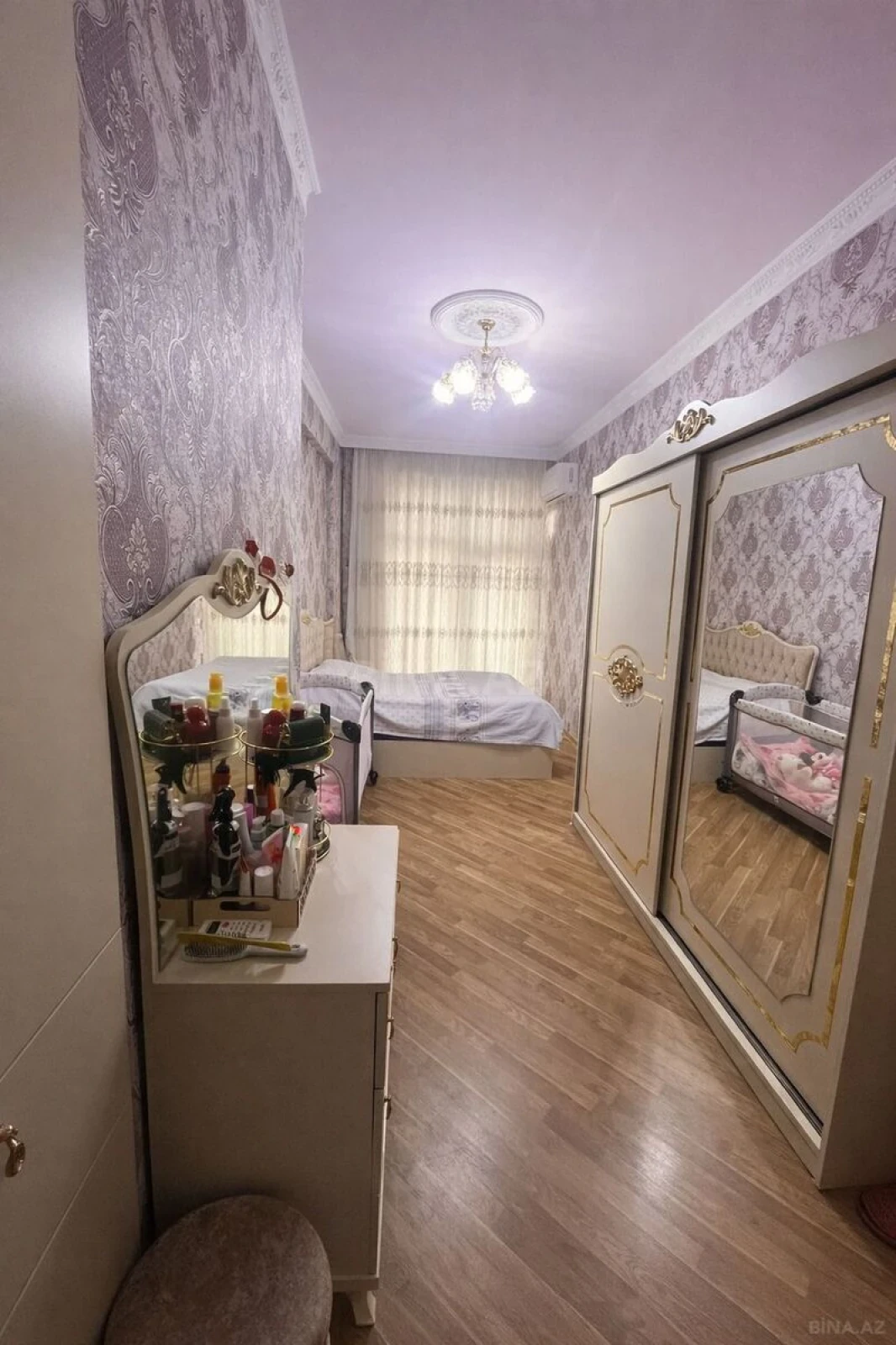 Satılır 3 otaqlı mənzil 116 m²