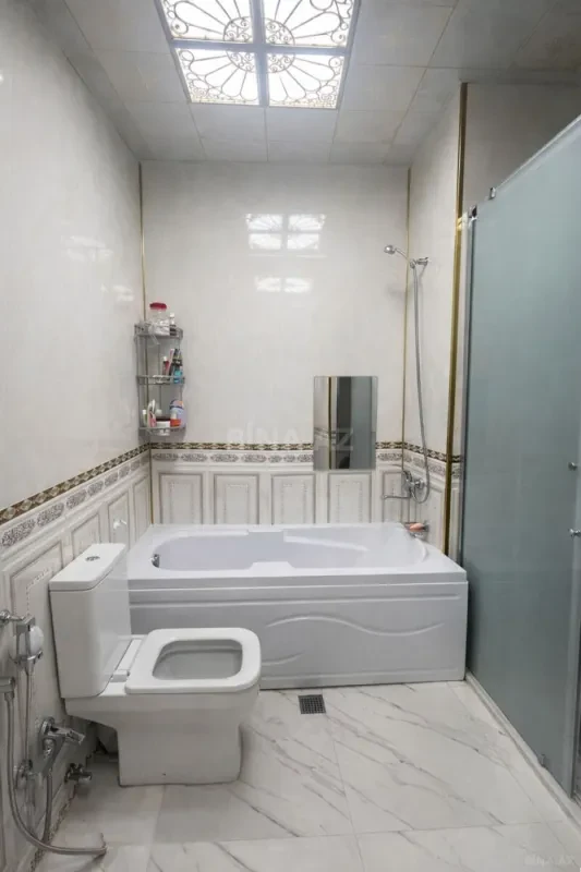 Satılır 3 otaqlı mənzil 116 m²