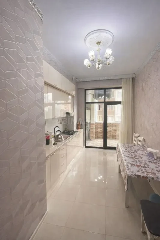Satılır 3 otaqlı mənzil 116 m²