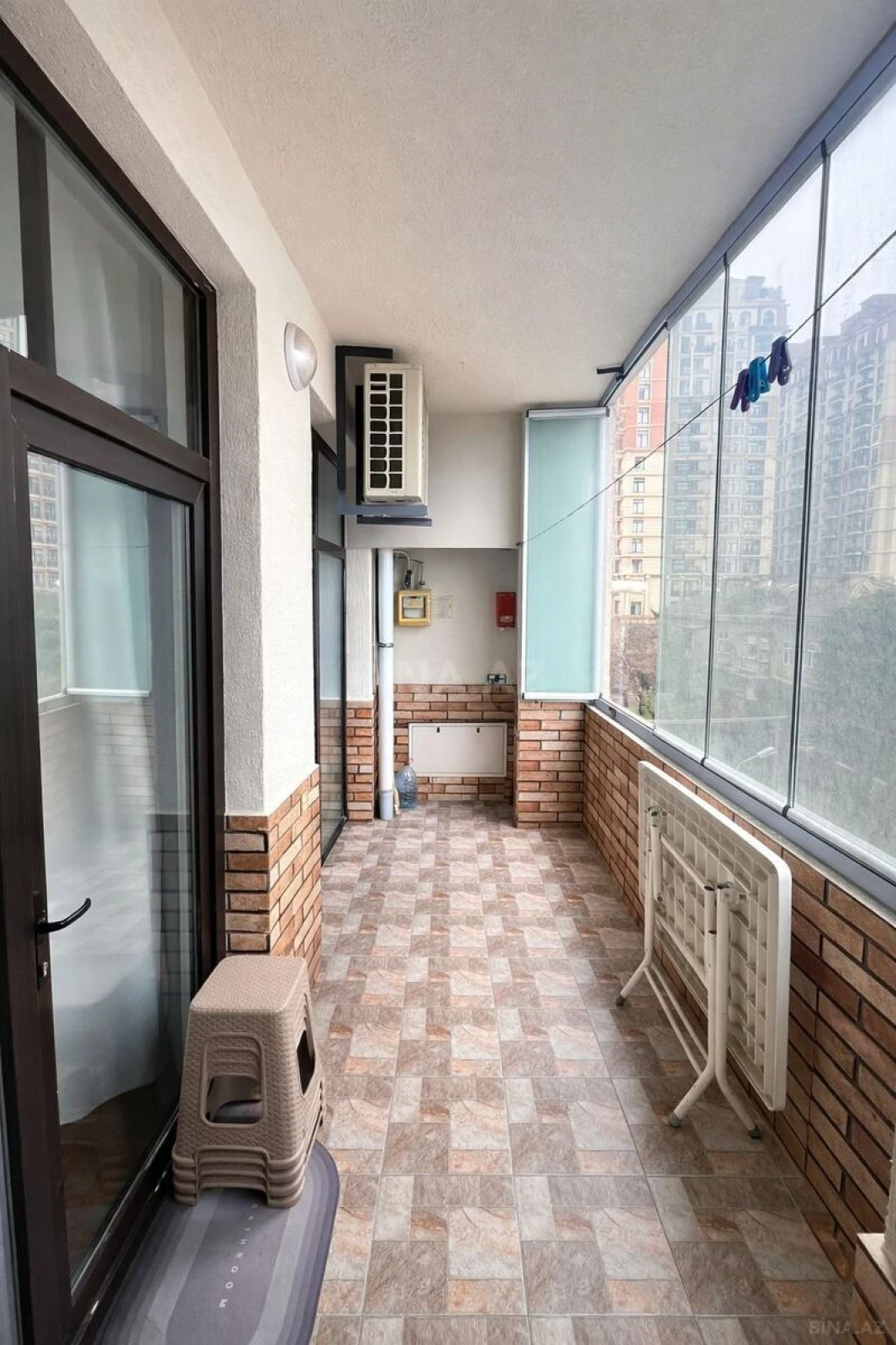 Satılır 3 otaqlı mənzil 116 m²