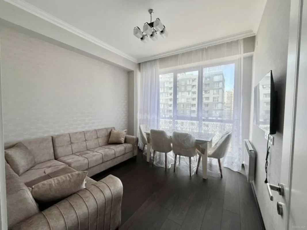 Kirayə verilir 2 otaqlı mənzil 70 m²