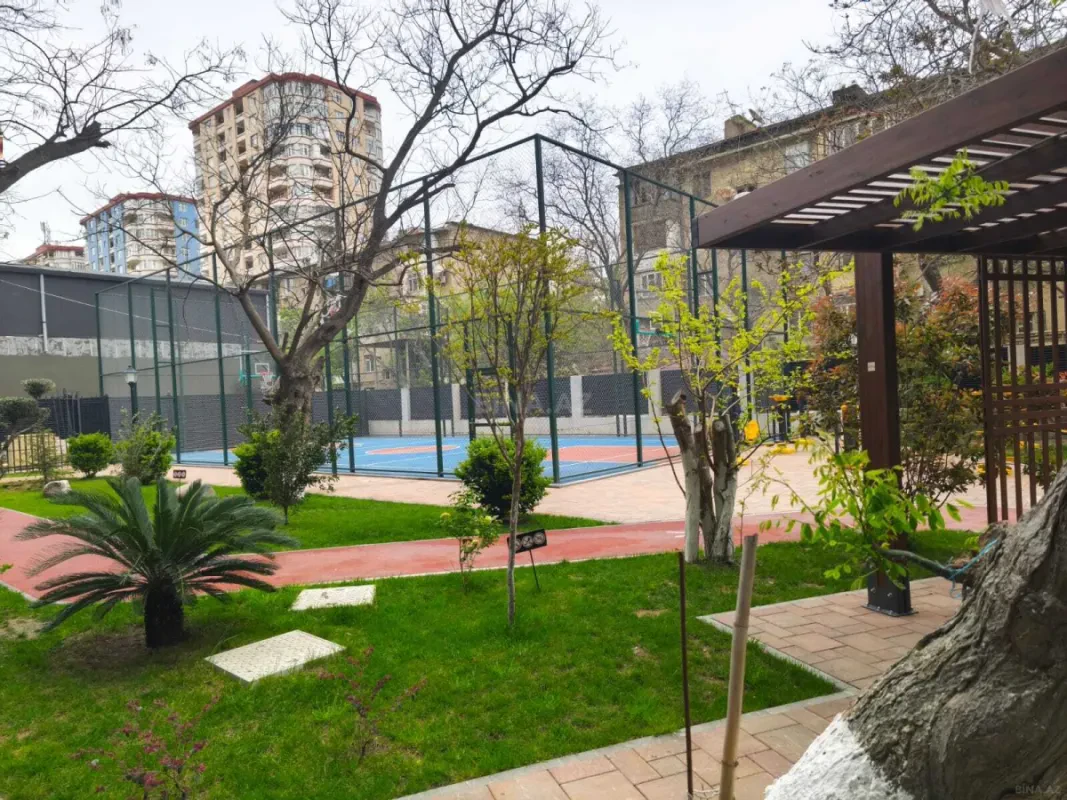 Kirayə verilir 2 otaqlı mənzil 65 m²