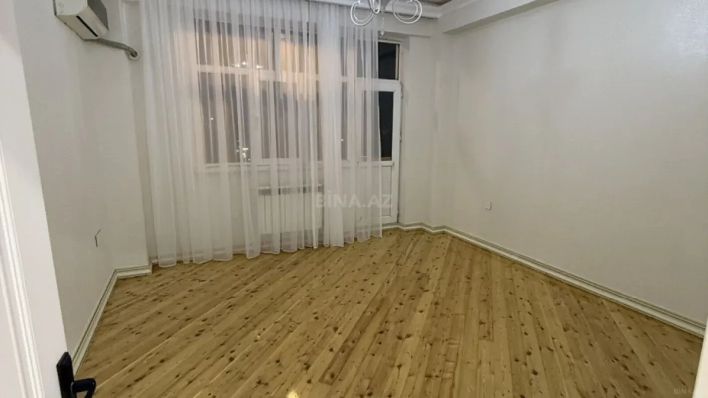 Satılır 2 otaqlı mənzil 78 m²