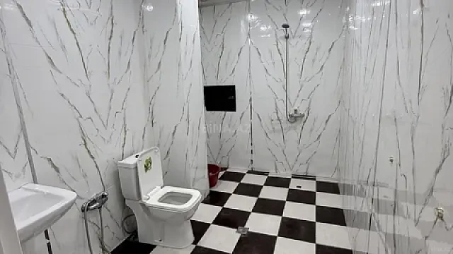Satılır 2 otaqlı mənzil 78 m²