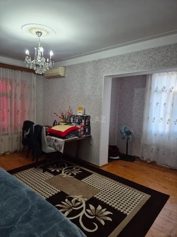 Satılır 2 otaqlı mənzil 65 m²