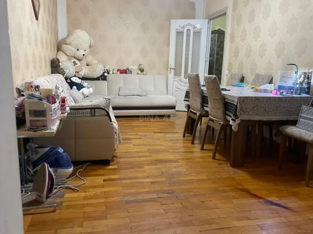 Satılır 2 otaqlı mənzil 42 m²