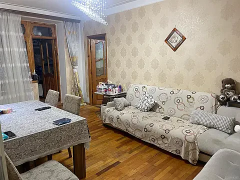 Satılır 2 otaqlı mənzil 42 m²