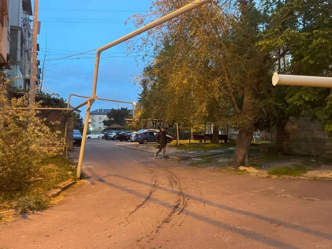 Satılır 2 otaqlı mənzil 42 m²