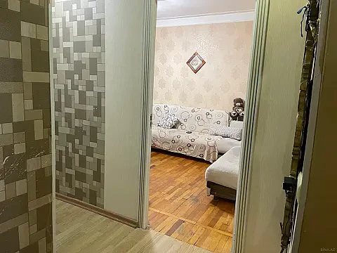Satılır 2 otaqlı mənzil 42 m²