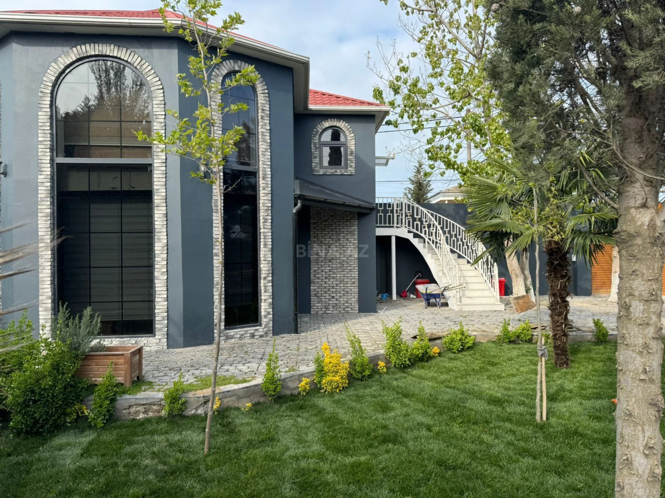 Kirayə verilir 5 otaqlı həyət evi 200 m²