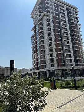 Satılır 3 otaqlı mənzil 126.7 m²